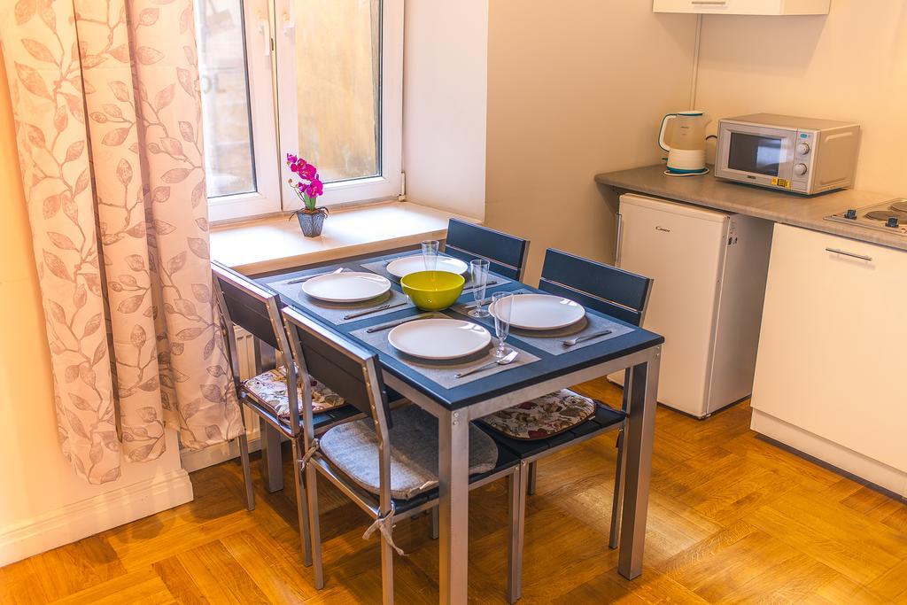 Mosaic Center Apartments Riga Ngoại thất bức ảnh