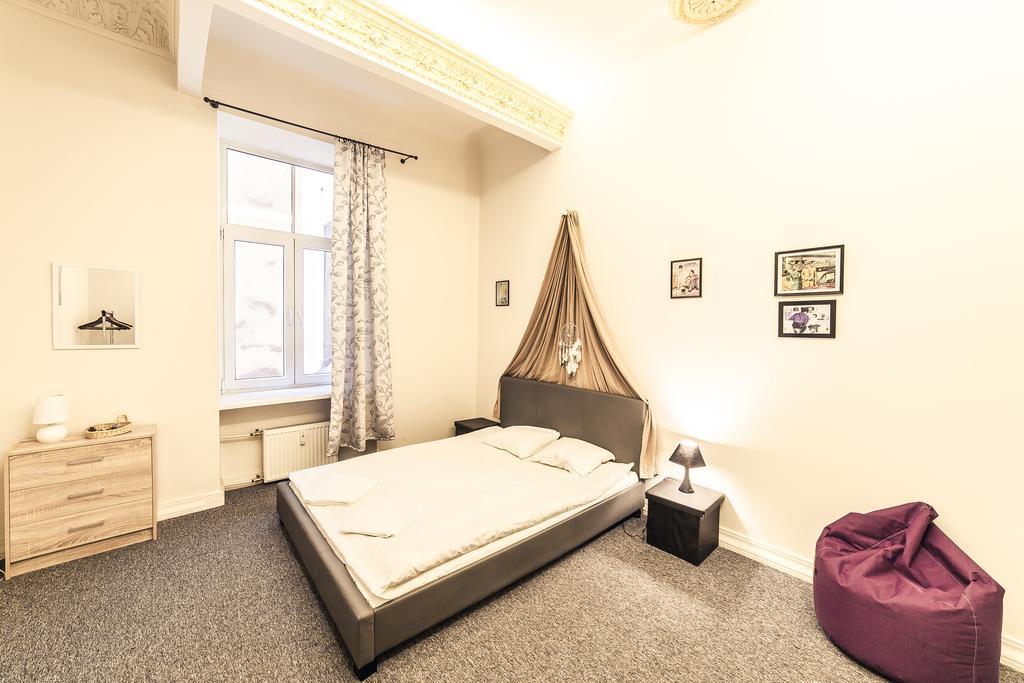 Mosaic Center Apartments Riga Ngoại thất bức ảnh