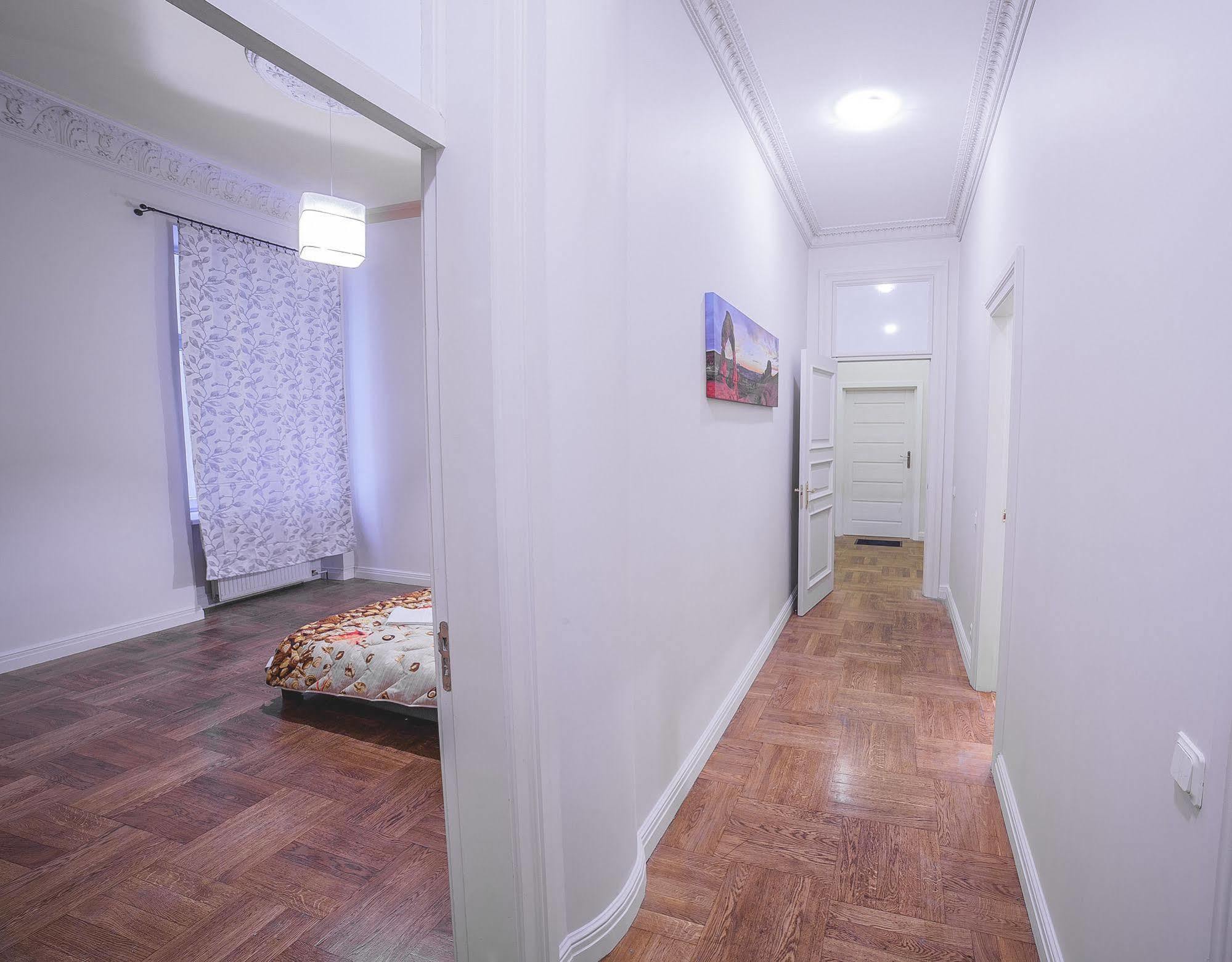 Mosaic Center Apartments Riga Ngoại thất bức ảnh