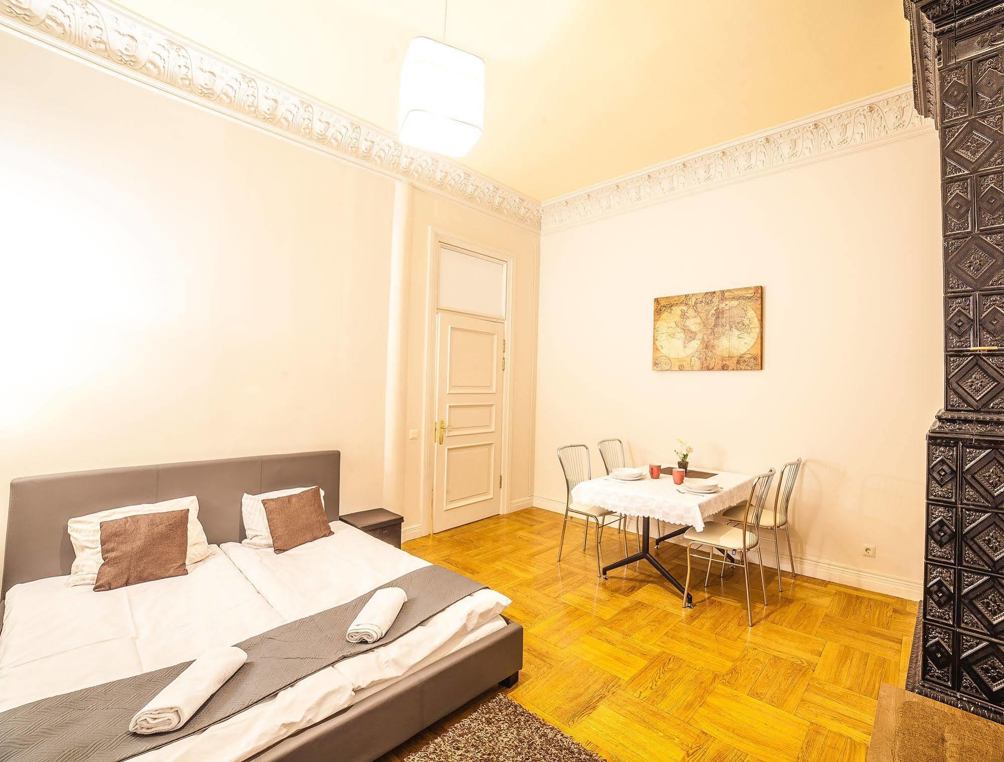 Mosaic Center Apartments Riga Ngoại thất bức ảnh